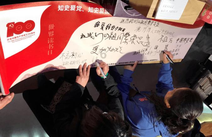 创新布局,集装箱商铺预制优势引领景区新风潮