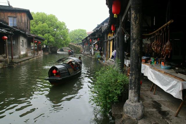集结顶尖主创阵容,开心麻花《致新年快乐》重燃90年代理想
