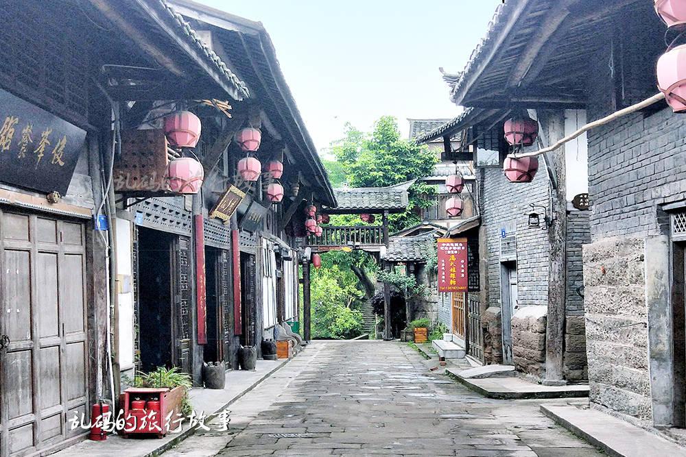 南京江北新区综合行政执法部门开展冬季占道洗车整治